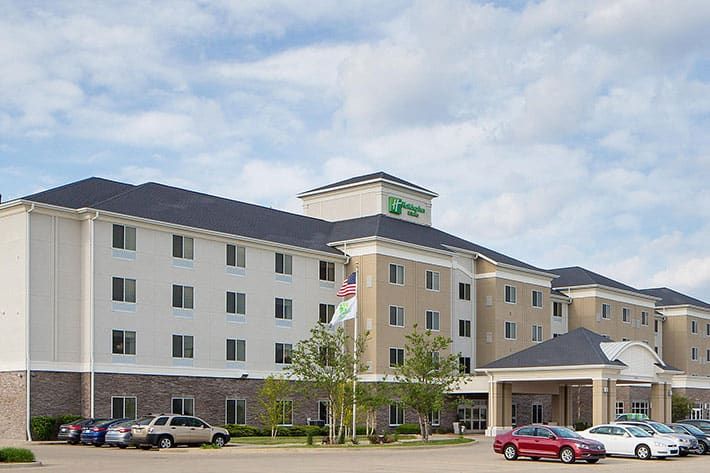 Holiday Inn & Suites, Bloomington, Illinois